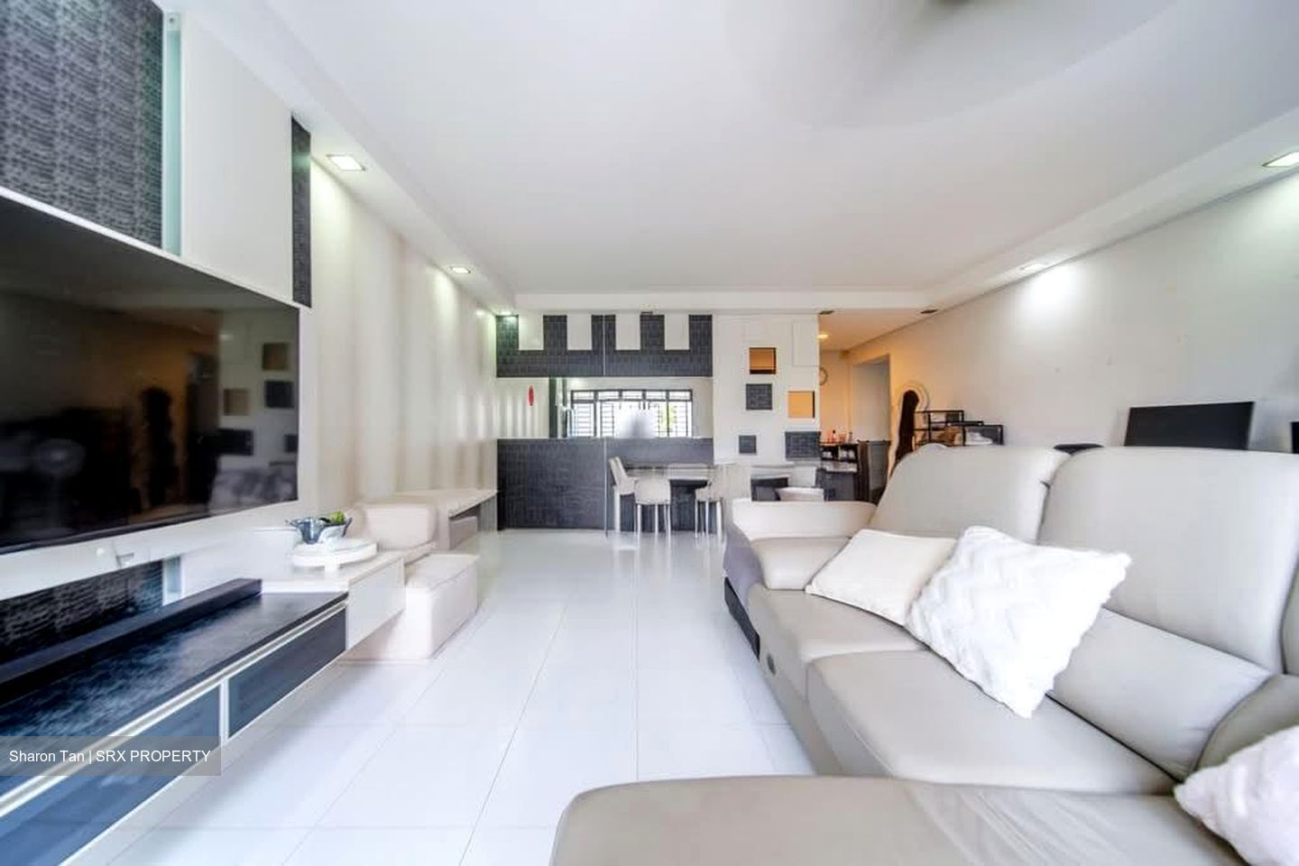 Blk 303A Anchorvale Link (Sengkang), HDB 5 Rooms #568103791